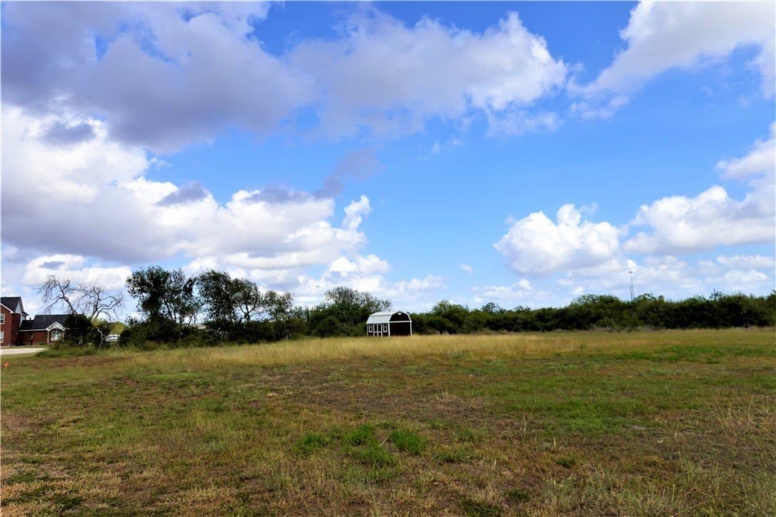 5.67 acres in San Jacinto County - photo 7