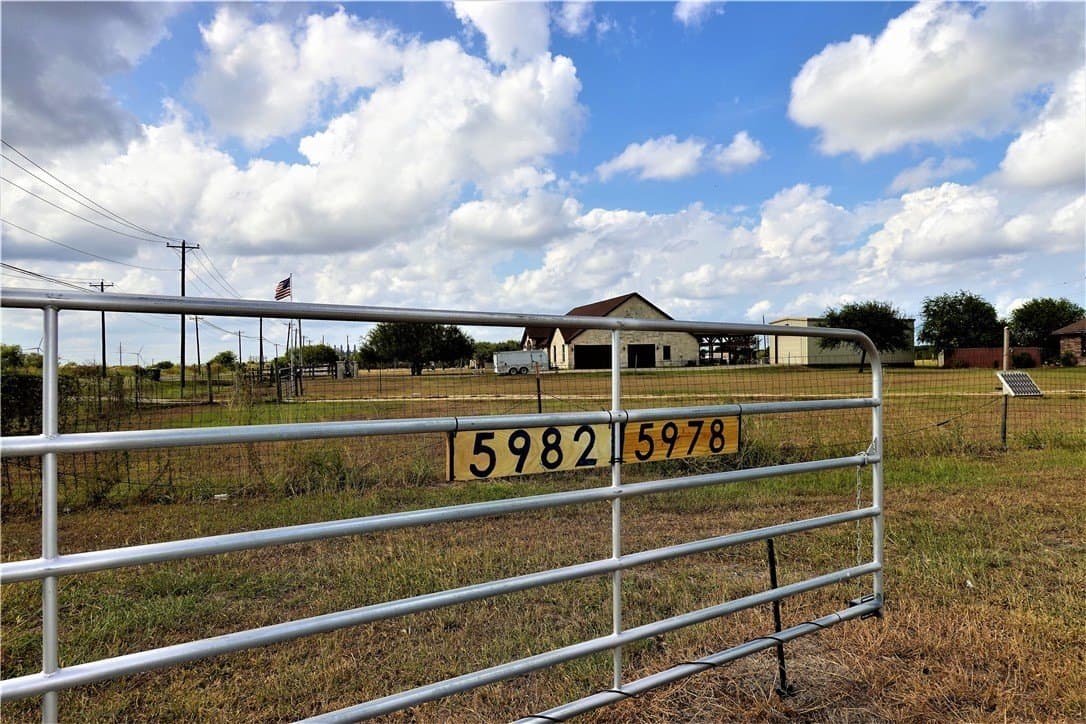 5.67 acres in San Jacinto County gallery image 3