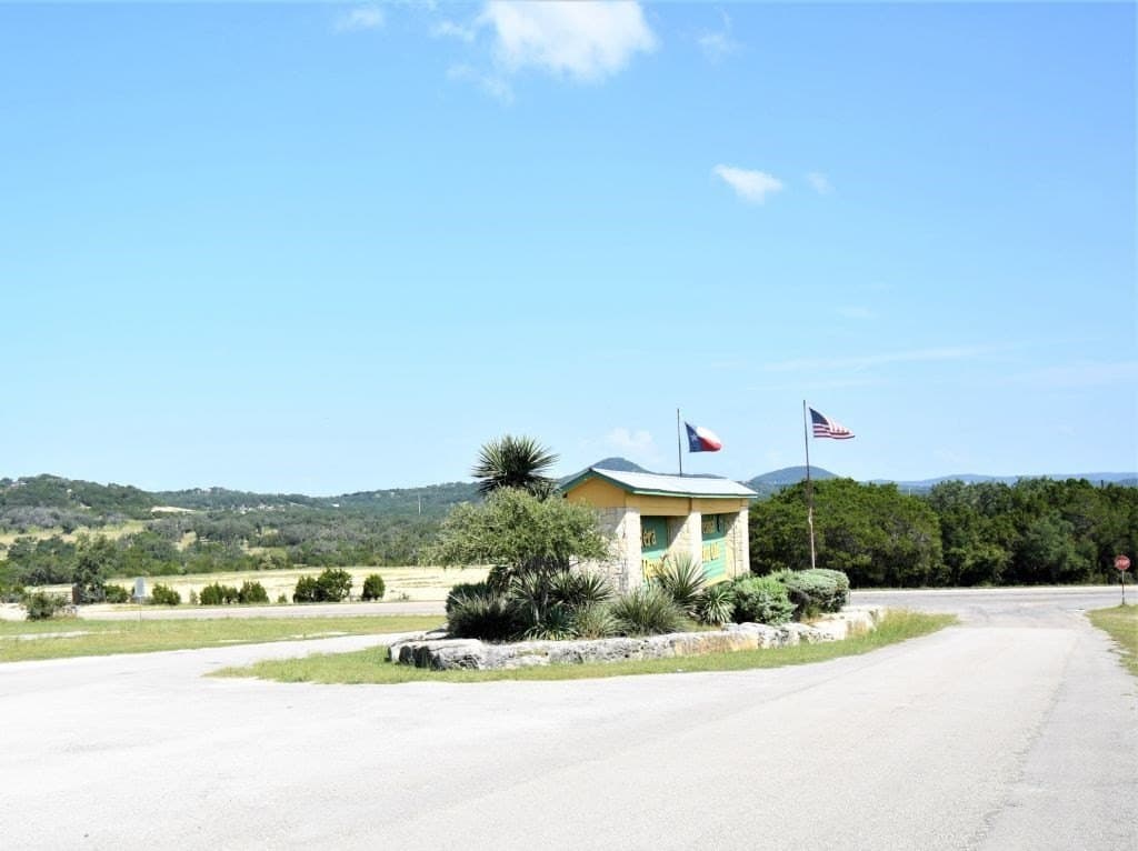 0.65 acres in Bandera County - photo 18