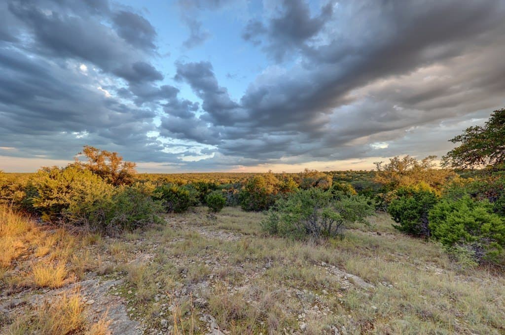 100.07 acres in Kerr County gallery image 3