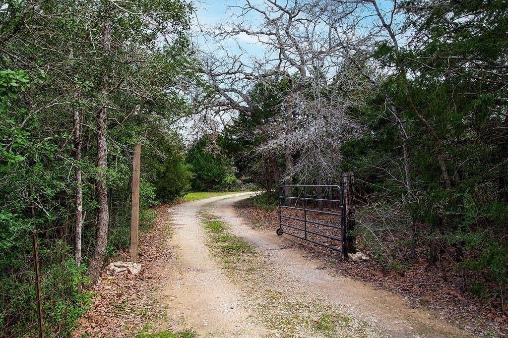 10.1 acres in Fayette County gallery image 4