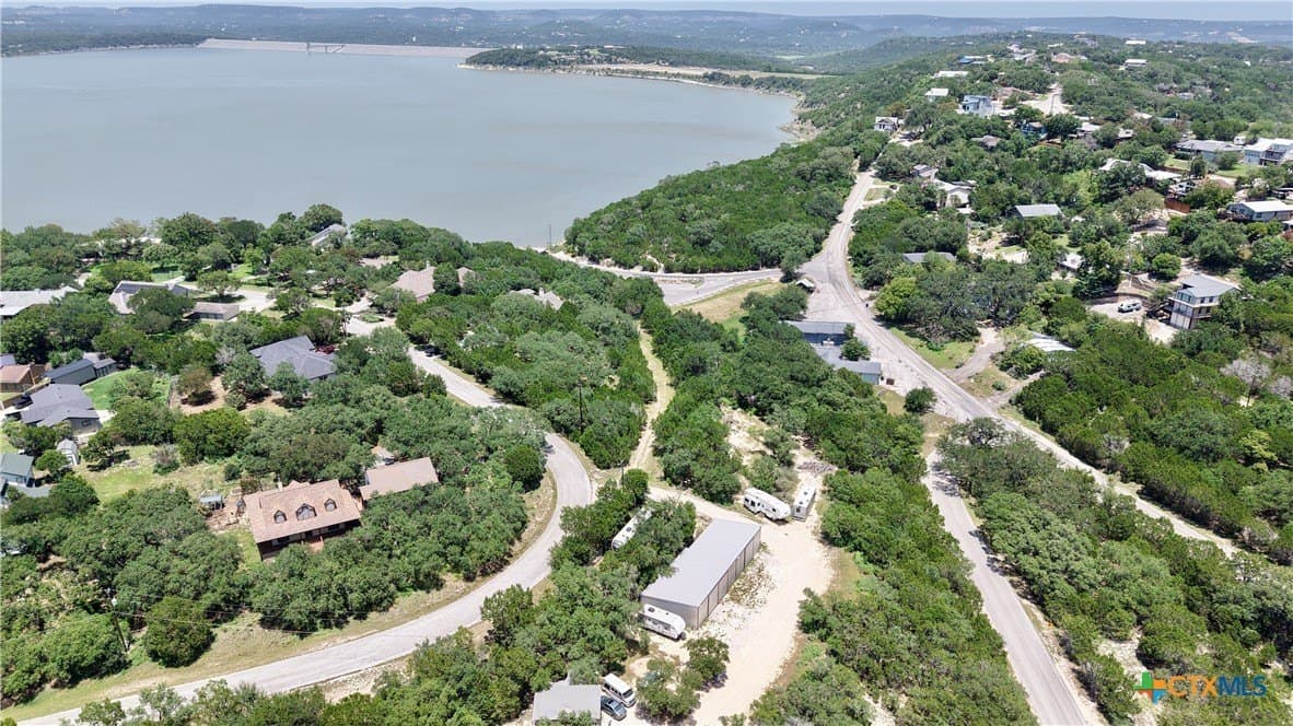 0.94 acres in Comal County gallery image 2