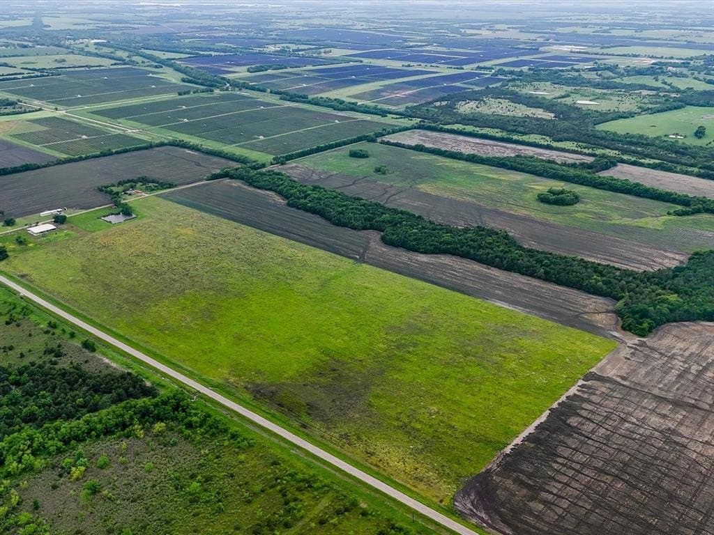24.88 acres in Delta County