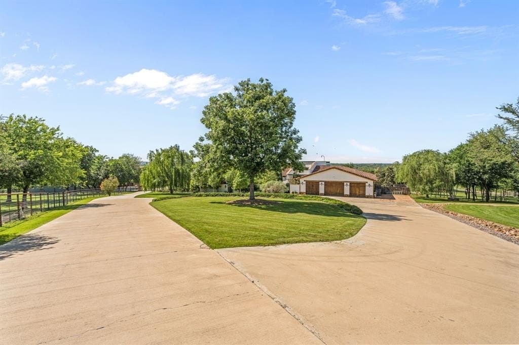 13.99 acres in Tarrant County gallery image 2