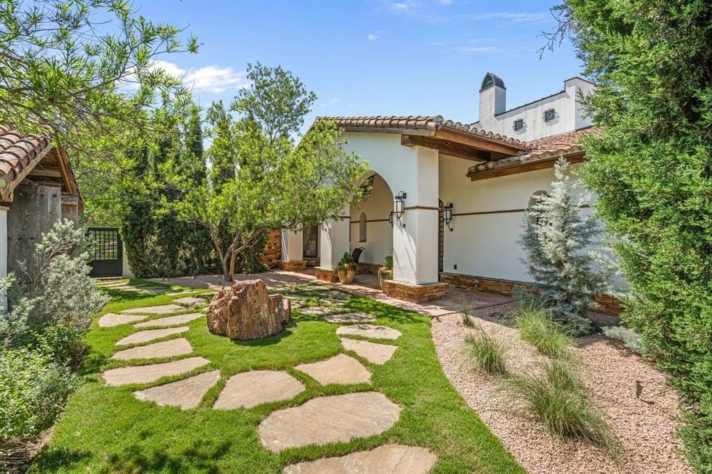 13.99 acres in Tarrant County featured view