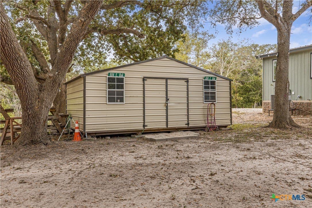 17.86 acres in Goliad County - photo 37