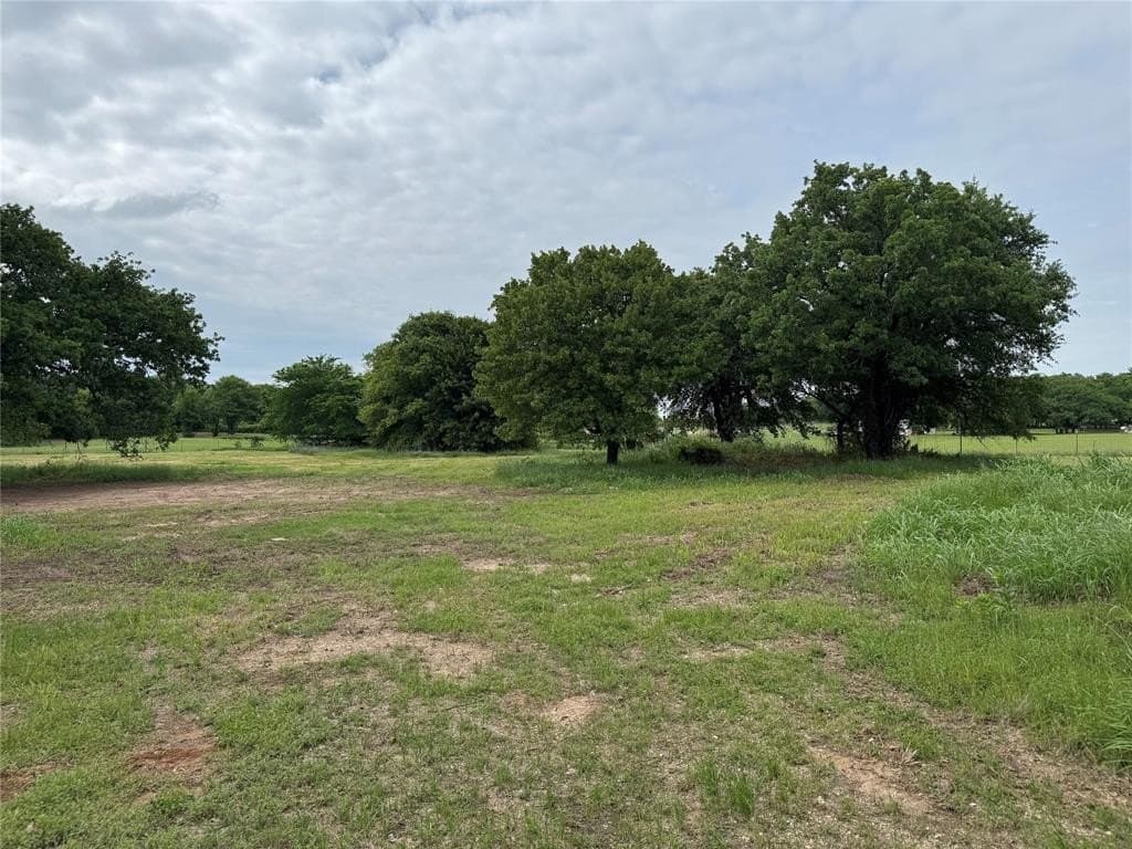 2 acres in Hood County gallery image 3
