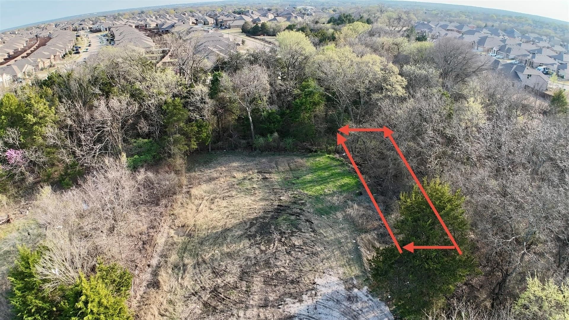 0.32 acres in Ellis County - photo 4