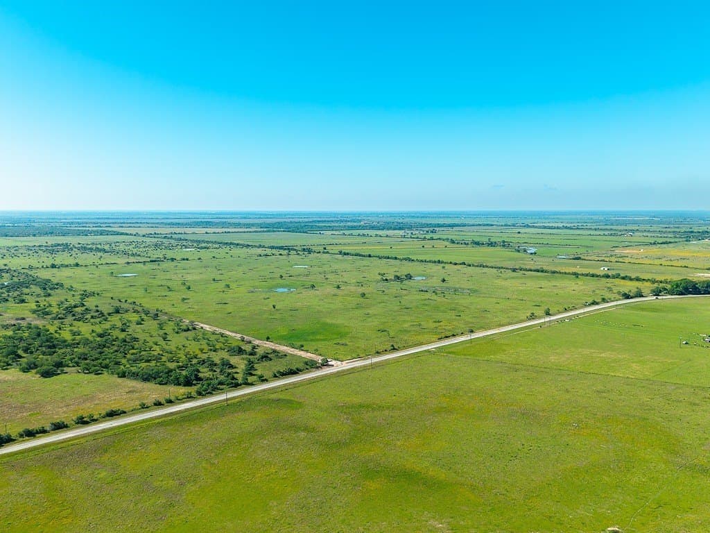 159.9 acres in Colorado County