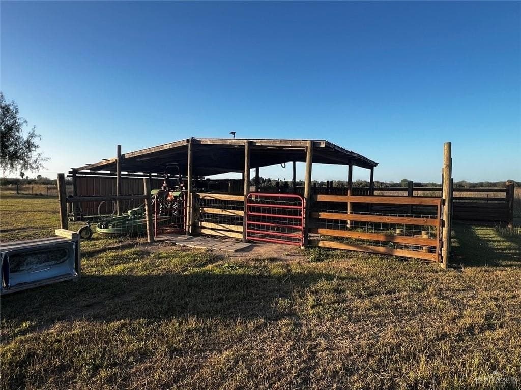 10.01 acres in Cameron County - photo 12