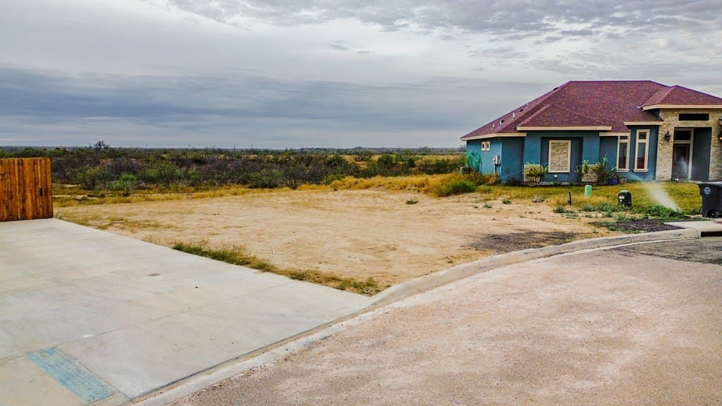 0.21 acres in Maverick County gallery image 3