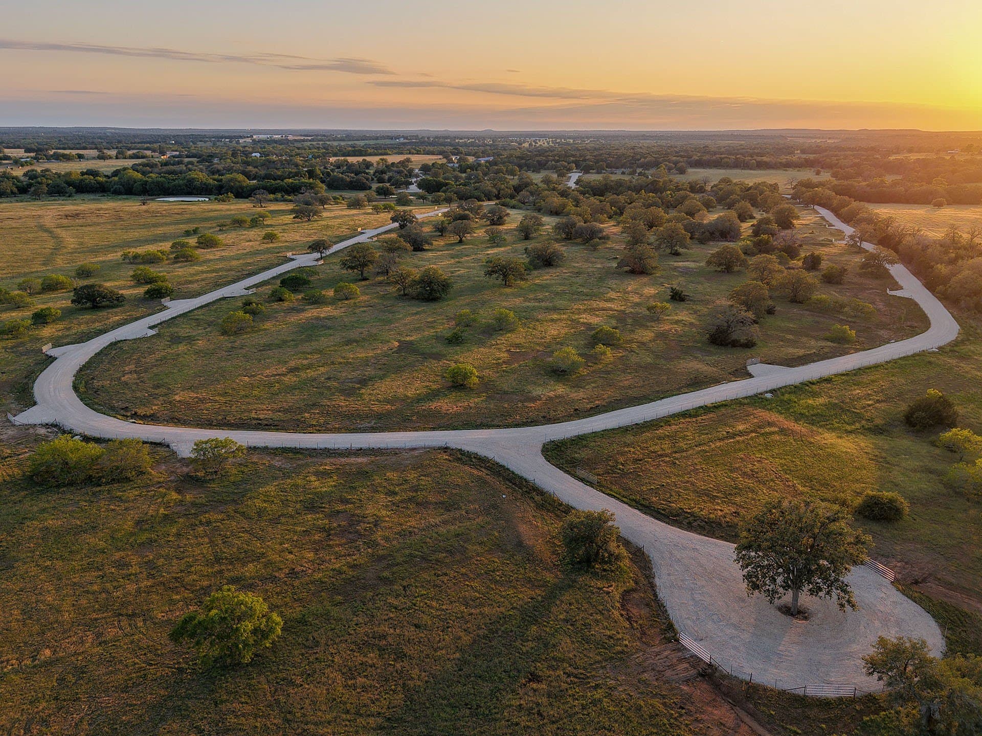 2 acres in Gonzales County - photo 6