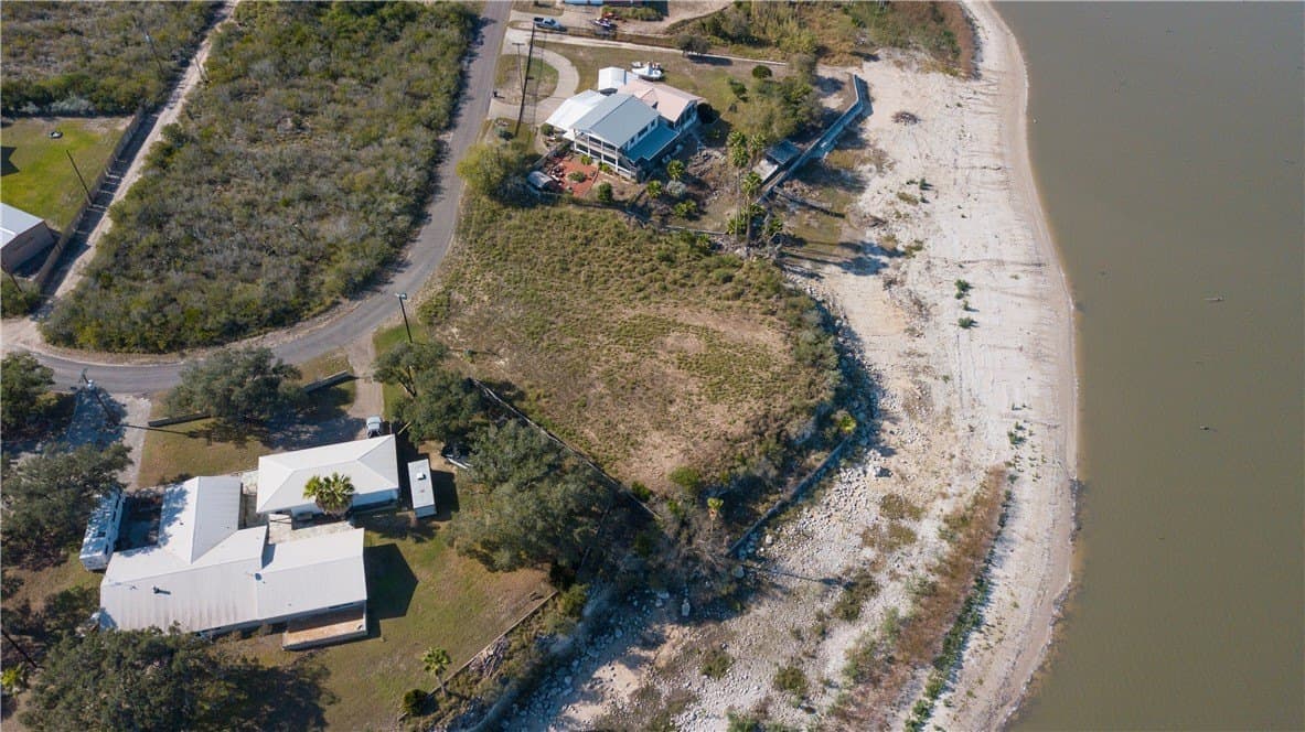 0.34 acres in Live Oak County - photo 9