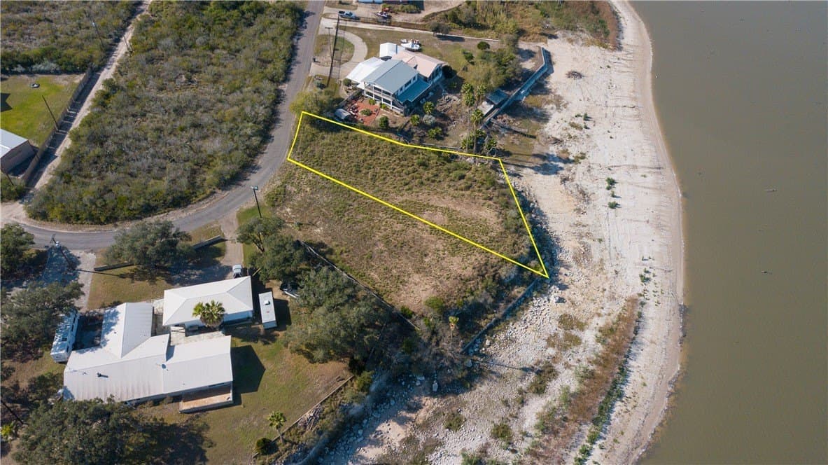 0.34 acres in Live Oak County - photo 10