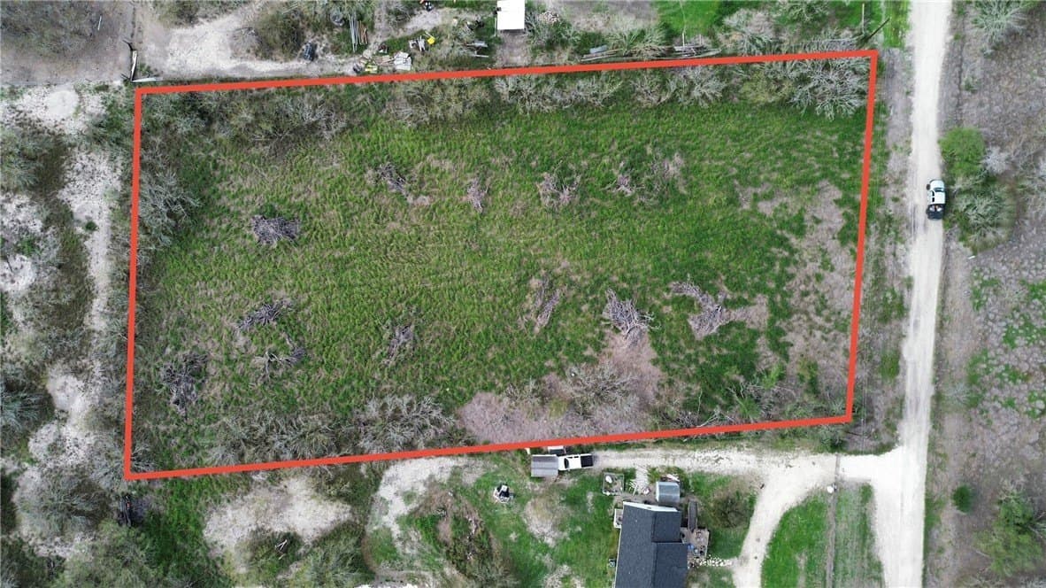 1.7 acres in Nueces County gallery image 3