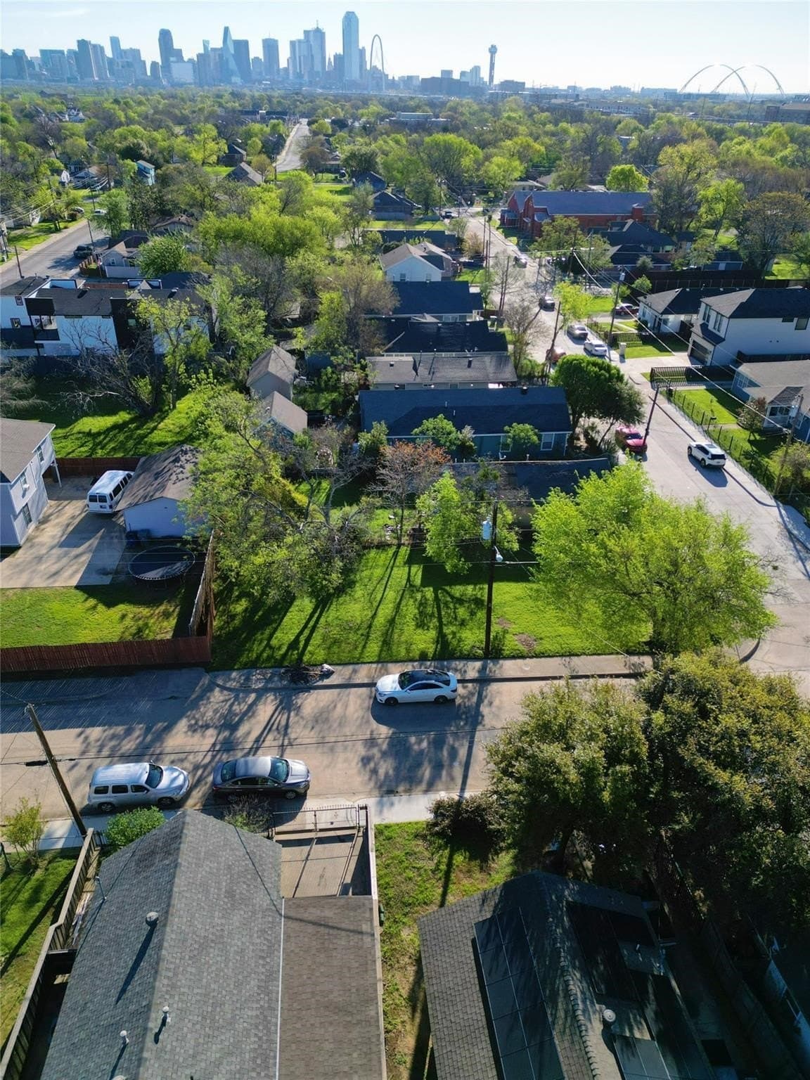 0.1 acres in Dallas County - photo 9