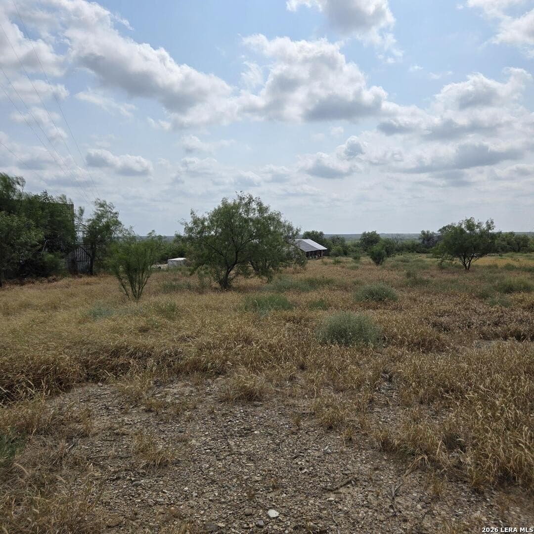 1.3 acres in Maverick County - photo 2