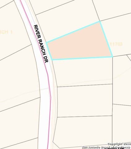 0.75 acres in Bandera County gallery image 3