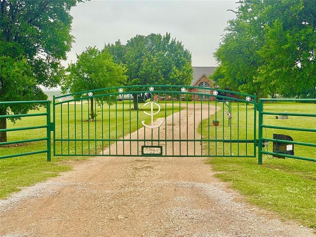 10 acres in Denton County gallery image 2