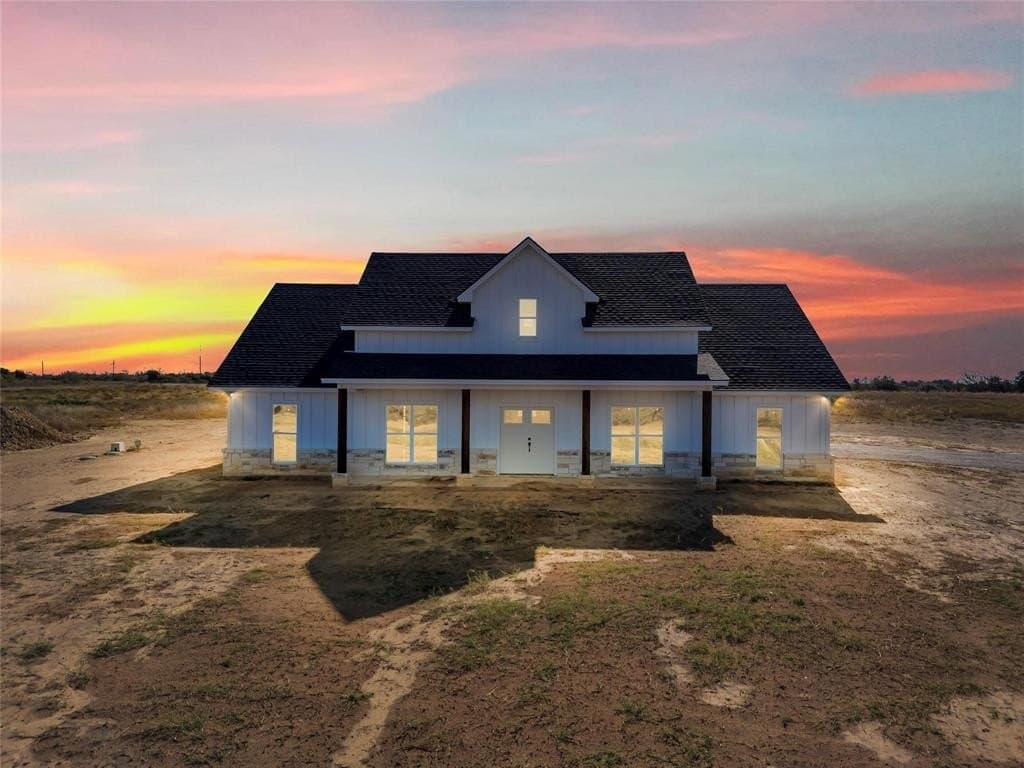 10.56 acres in Erath County