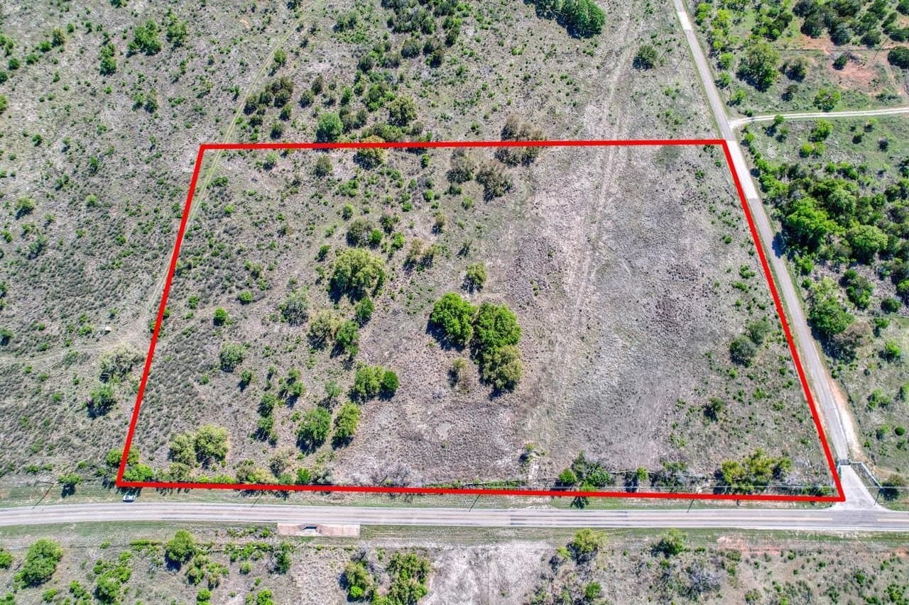 11 acres in Blanco County gallery image 3
