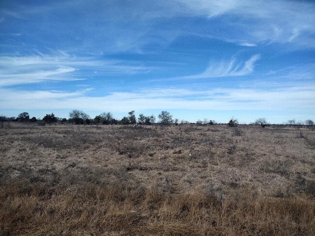 5.01 acres in Van Zandt County featured view