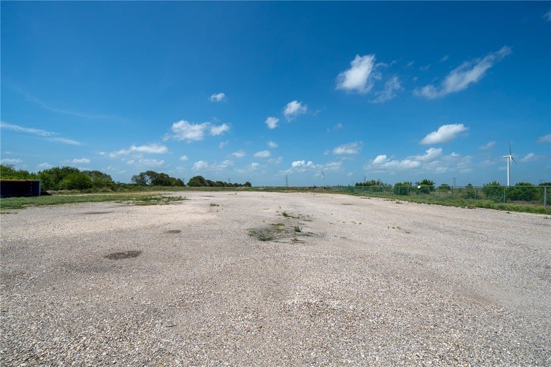 100,000 acres in San Patricio County - photo 32