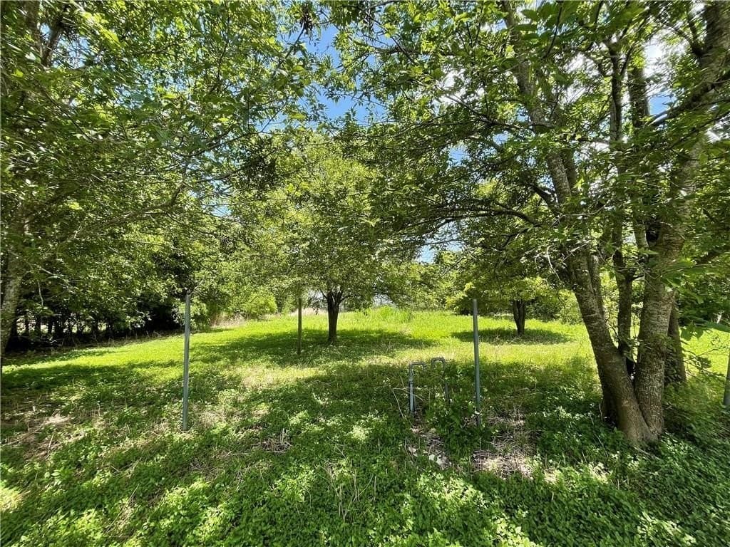 0.72 acres in McLennan County - photo 4
