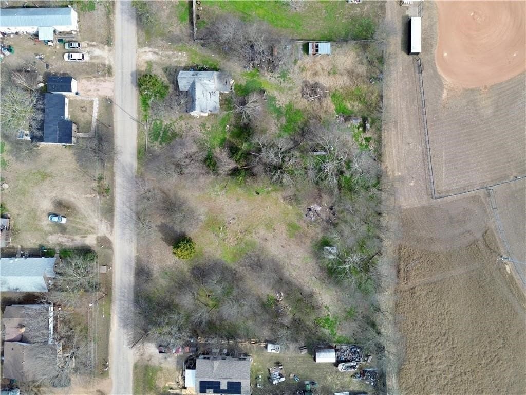 0.72 acres in McLennan County - photo 15