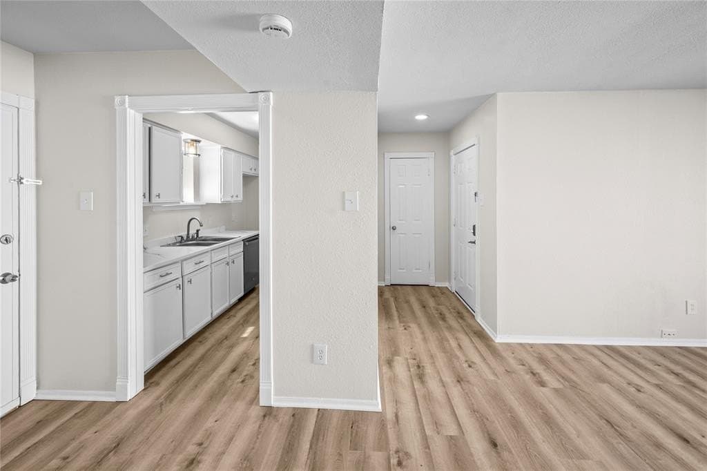 10.4 acres in Dallas County gallery image 2