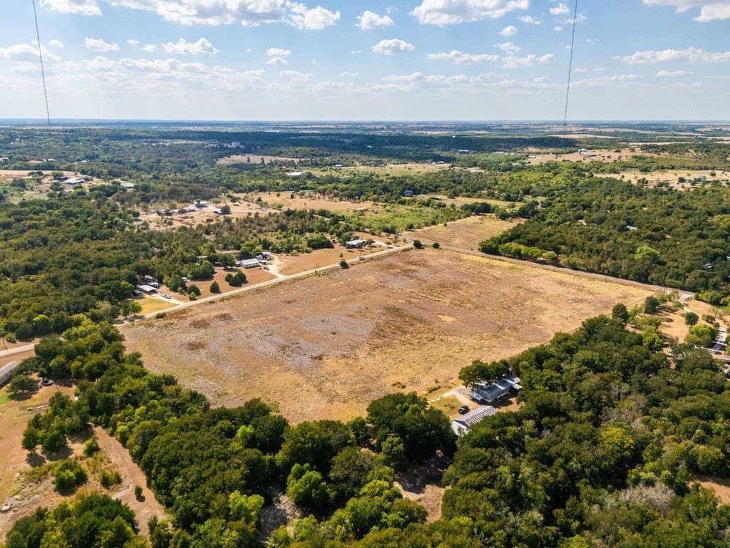 1 acres in McLennan County - photo 2