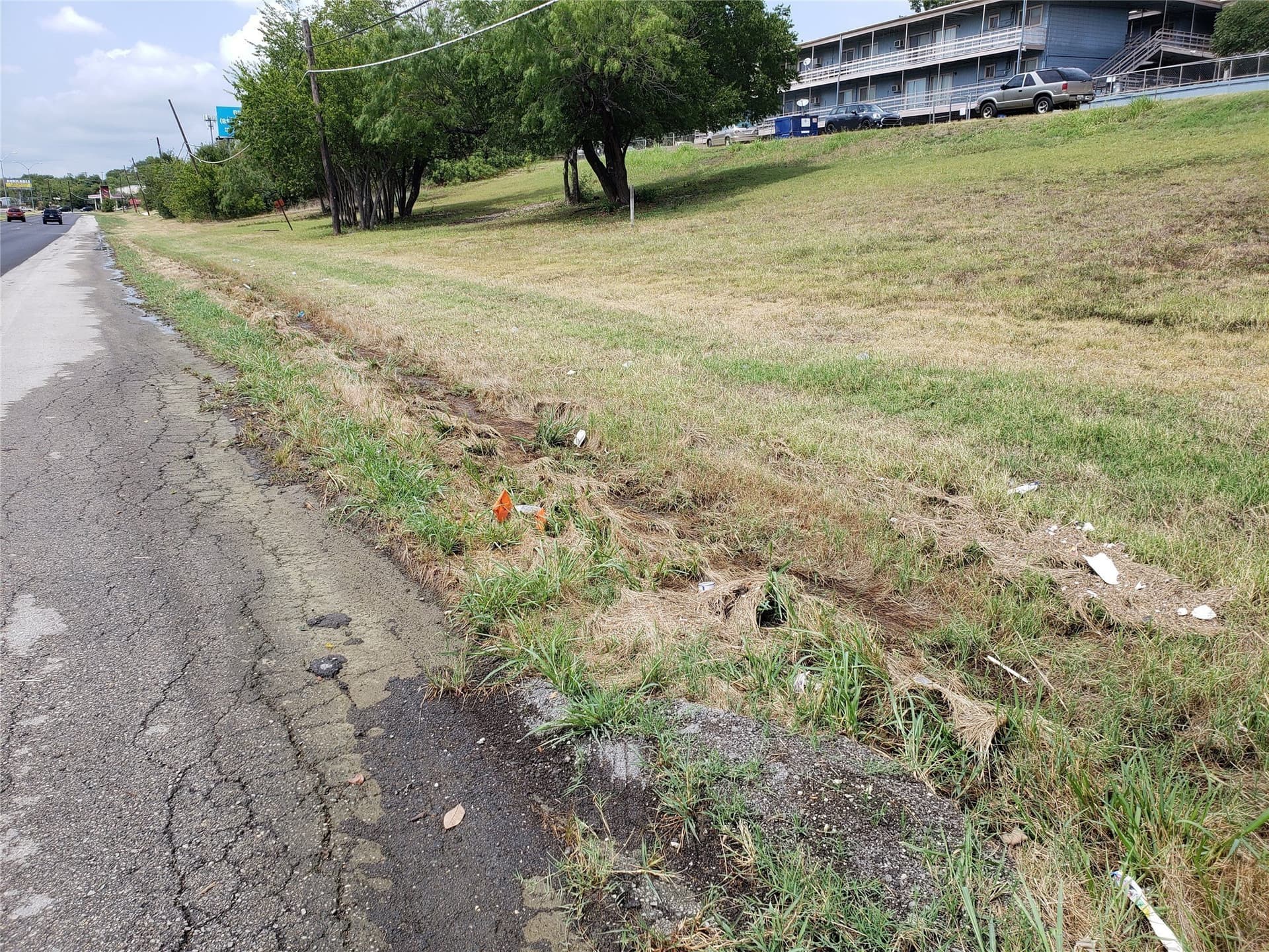 1.39 acres in Tarrant County - photo 32