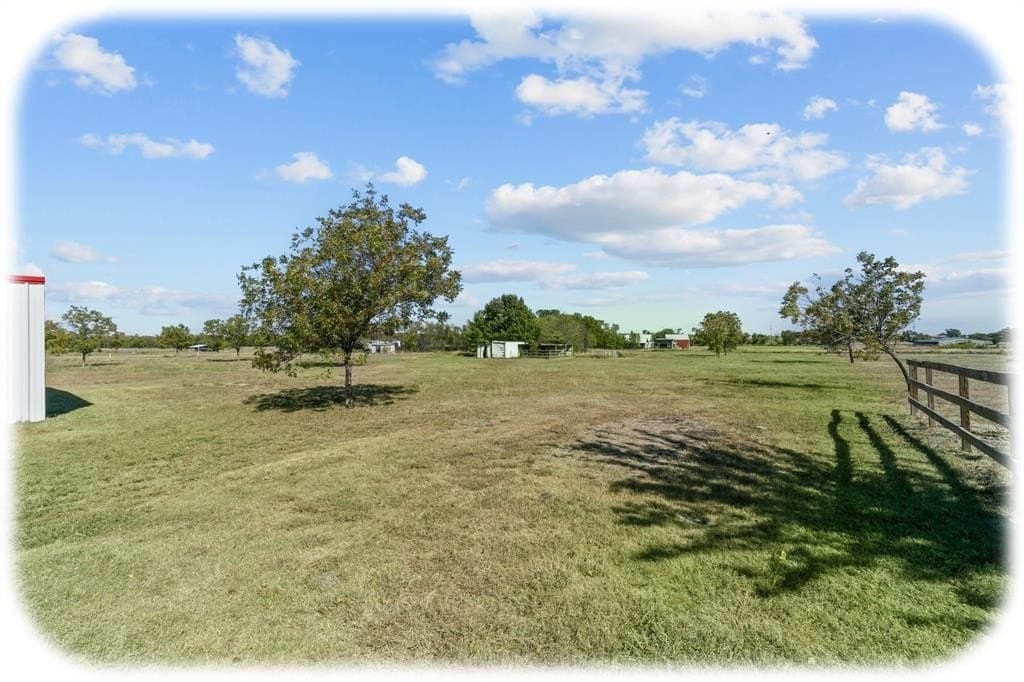 10 acres in Collin County gallery image 3