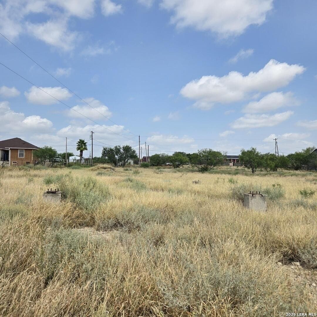 1.22 acres in Maverick County - photo 4