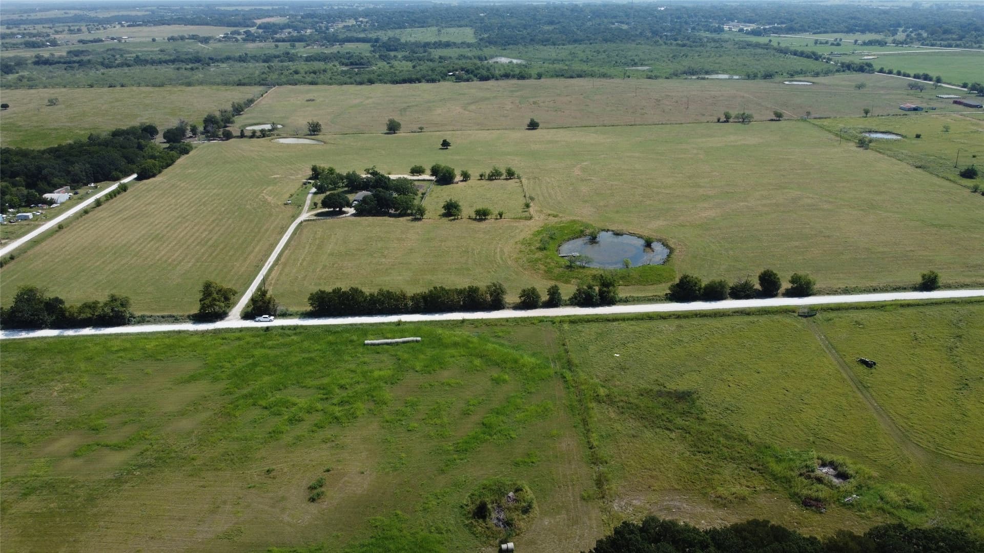 31 acres in Hill County featured view