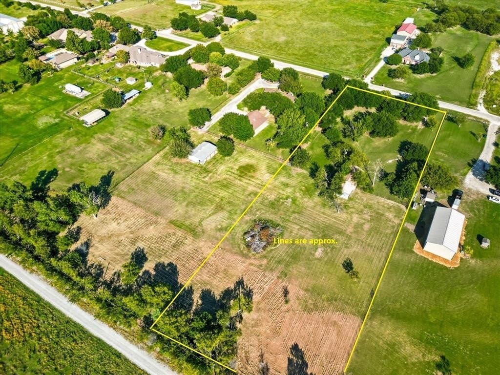 2.38 acres in Denton County gallery image 4