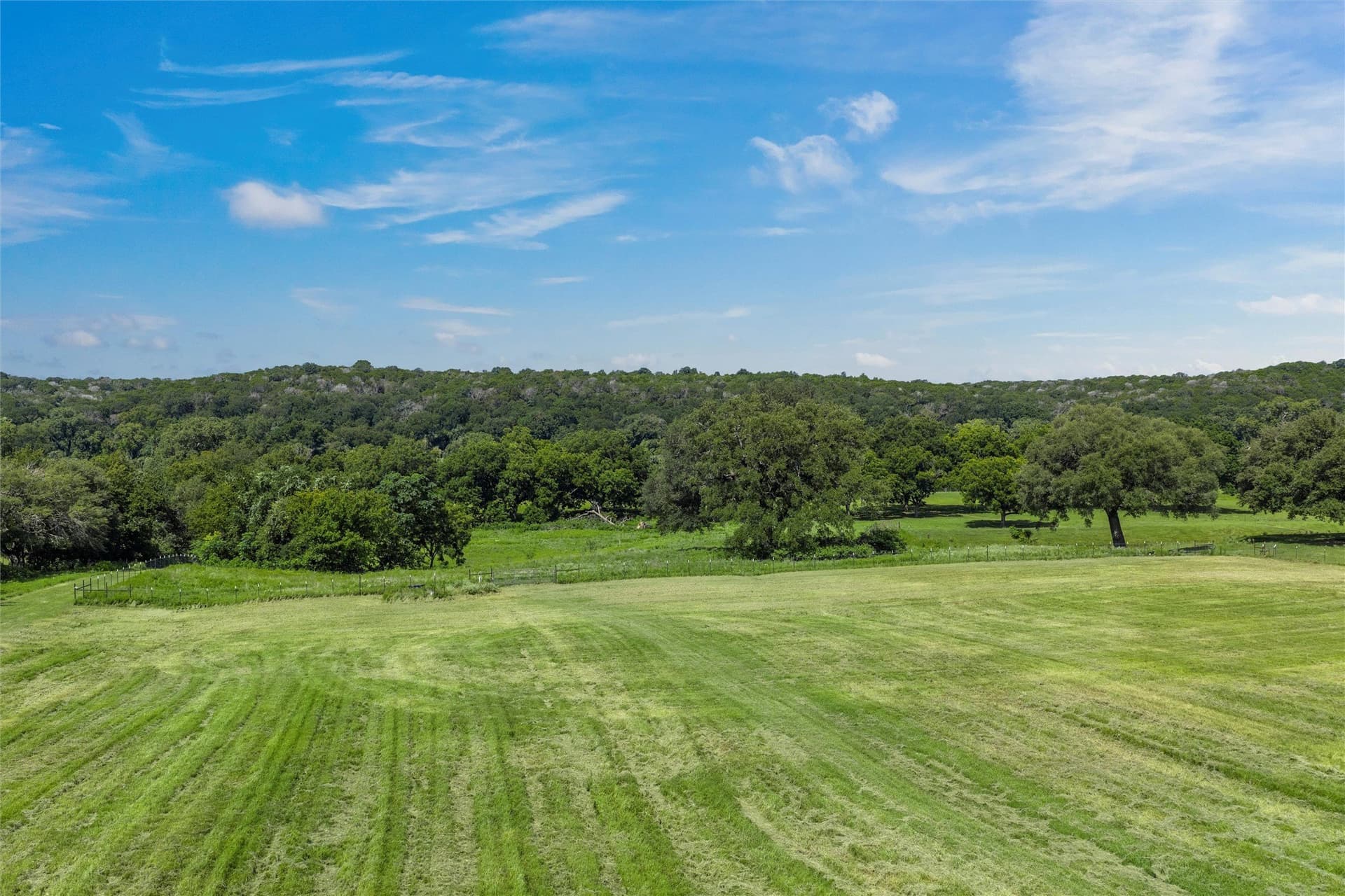 10 acres in Hill County - photo 9