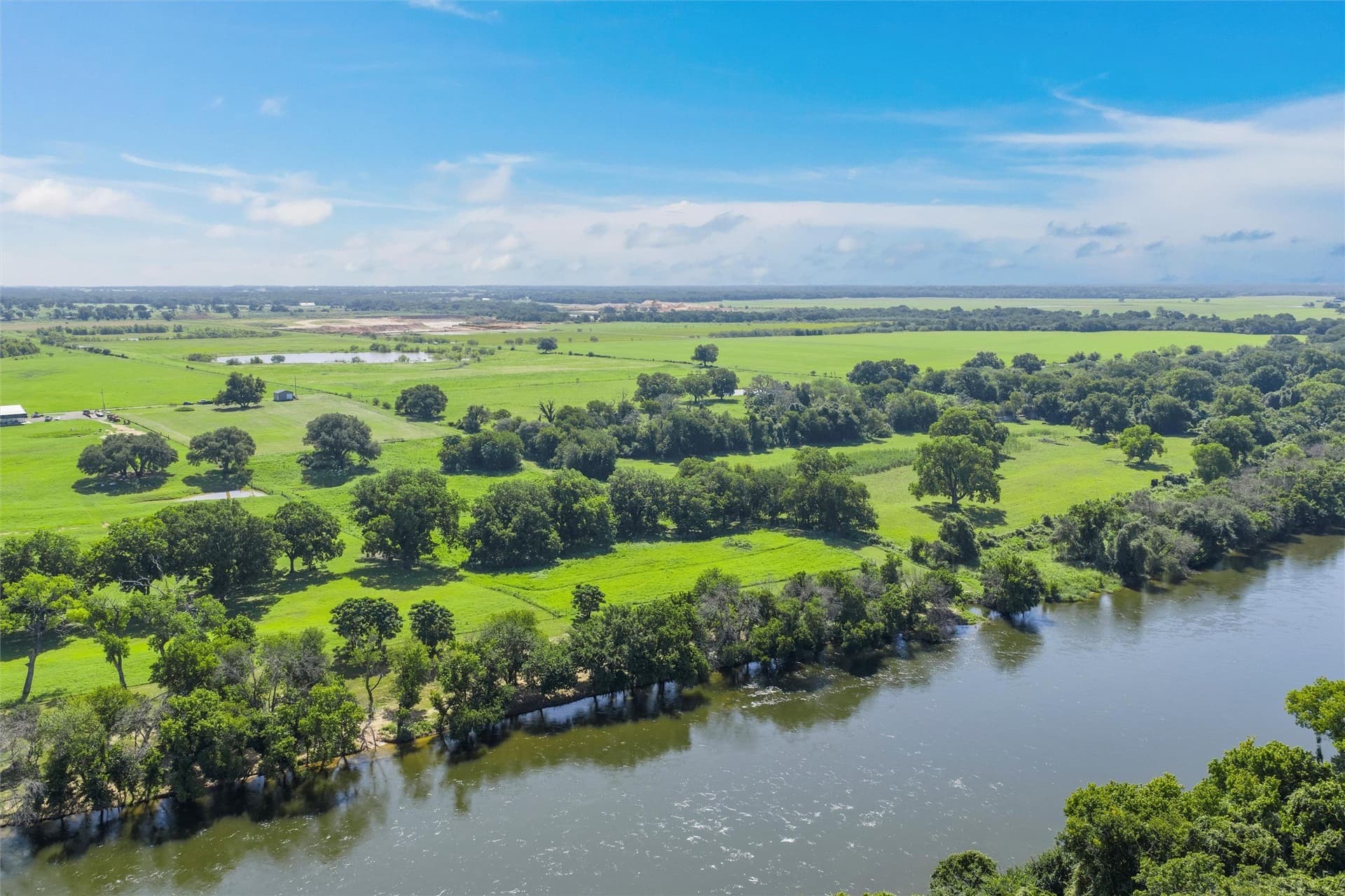 10 acres in Hill County - photo 7
