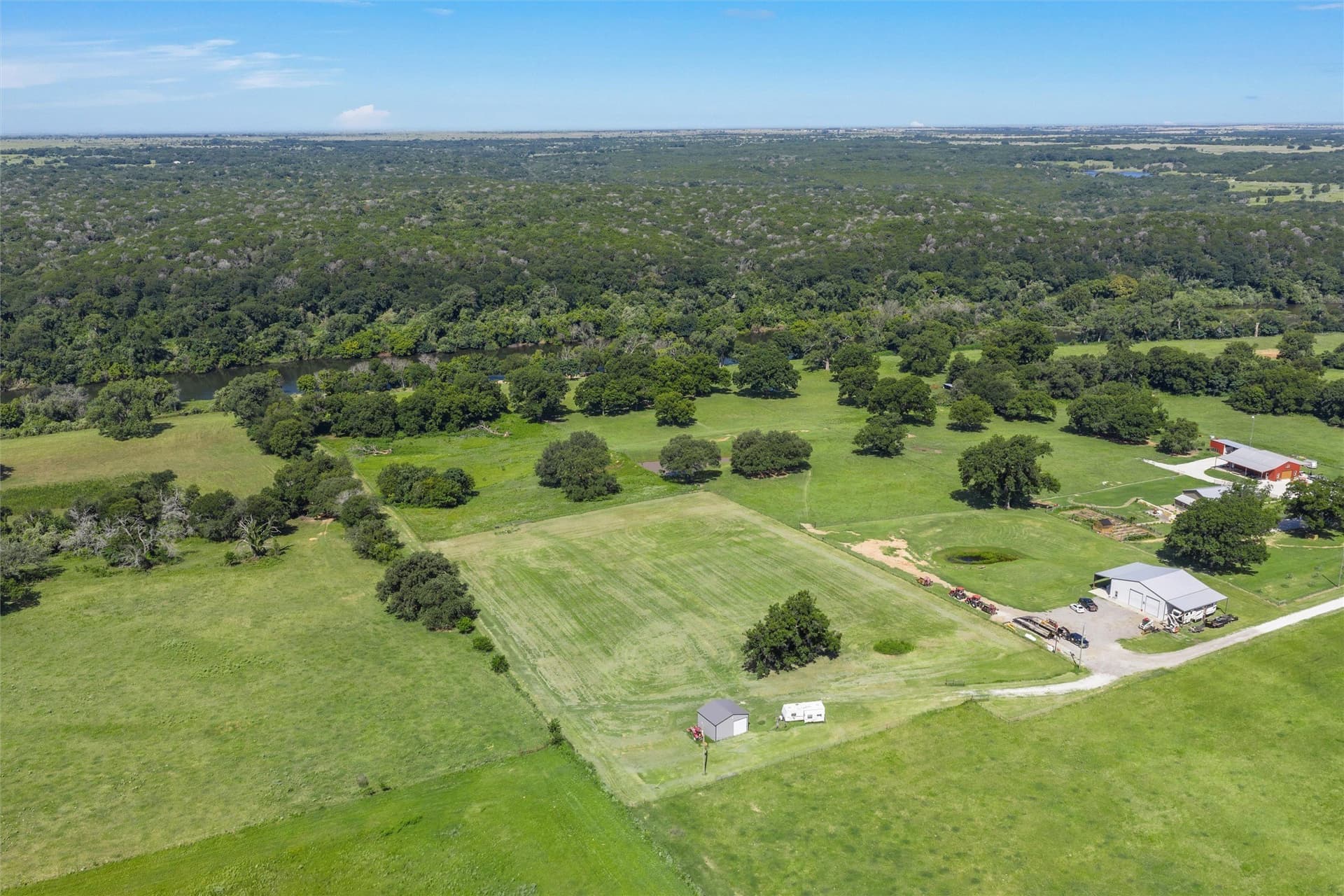 10 acres in Hill County - photo 3