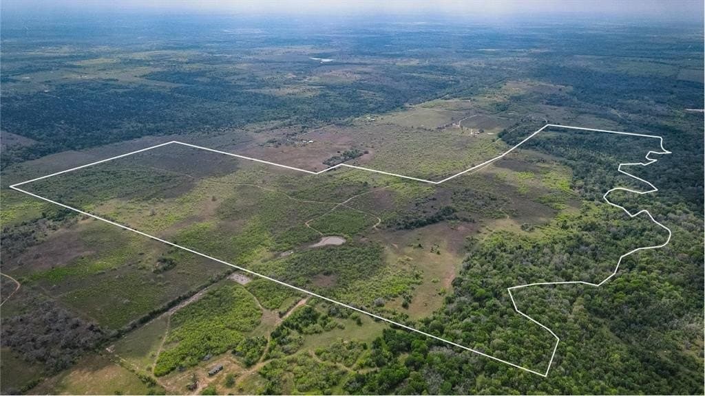 381 acres in Gonzales County