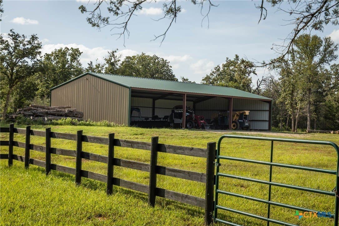73.53 acres in Gonzales County - photo 8