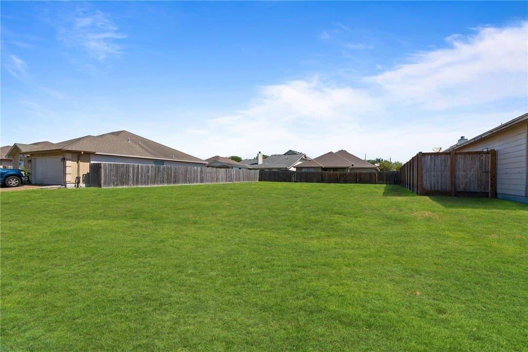 0.17 acres in Nueces County - photo 8