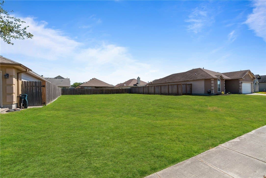 0.17 acres in Nueces County - photo 9