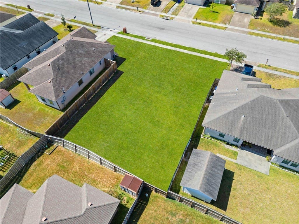 0.17 acres in Nueces County - photo 4