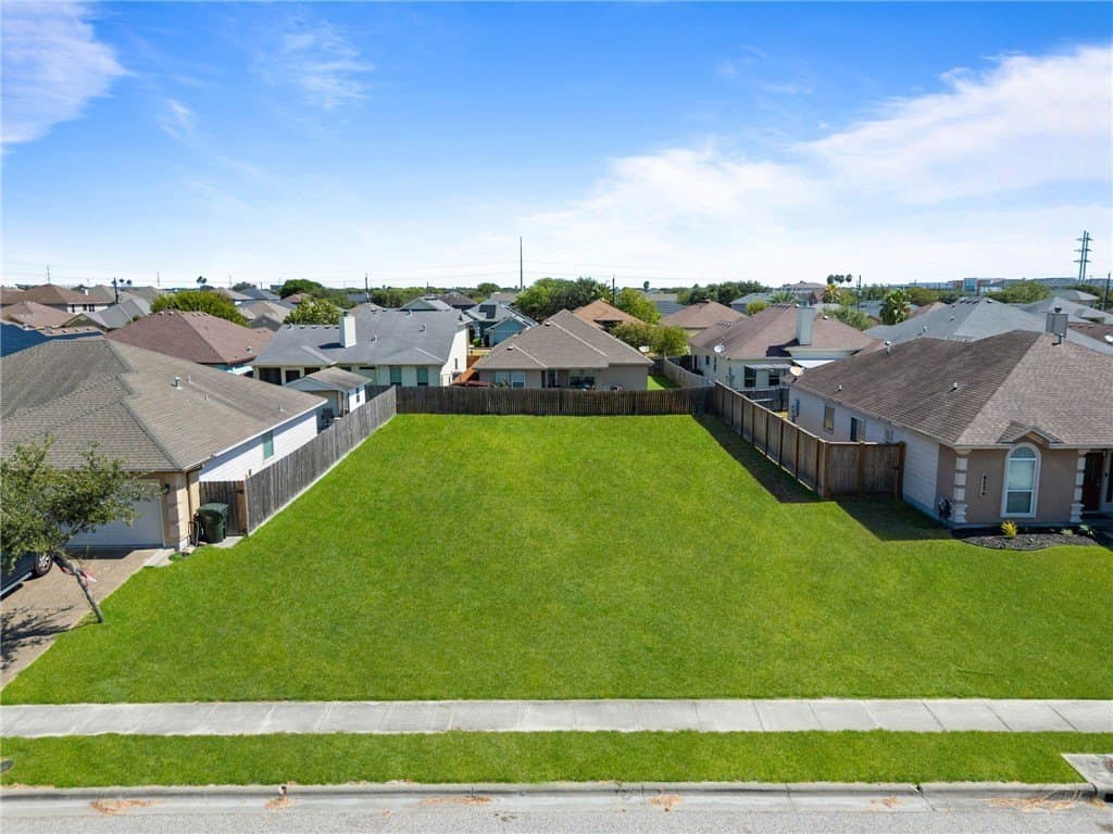 0.17 acres in Nueces County - photo 5