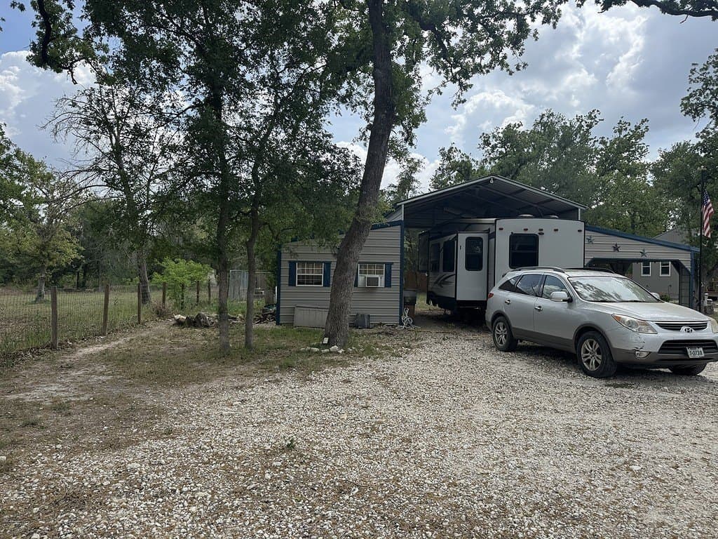 0.58 acres in Burleson County gallery image 2