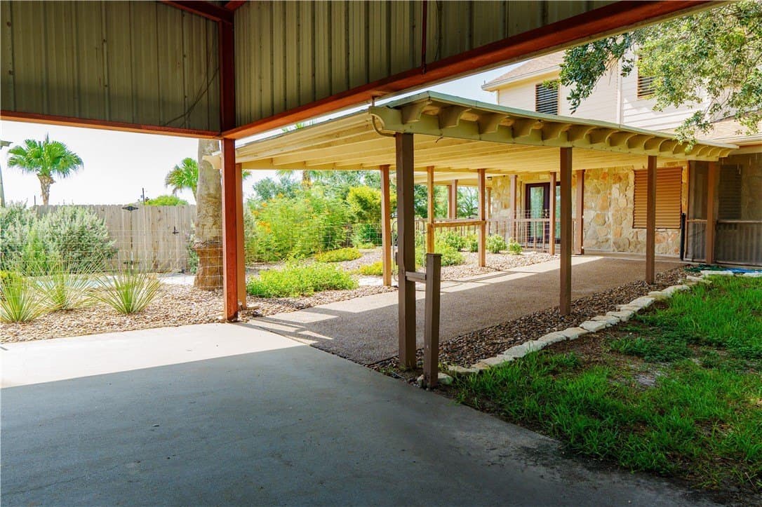 99,230 acres in Nueces County - photo 5