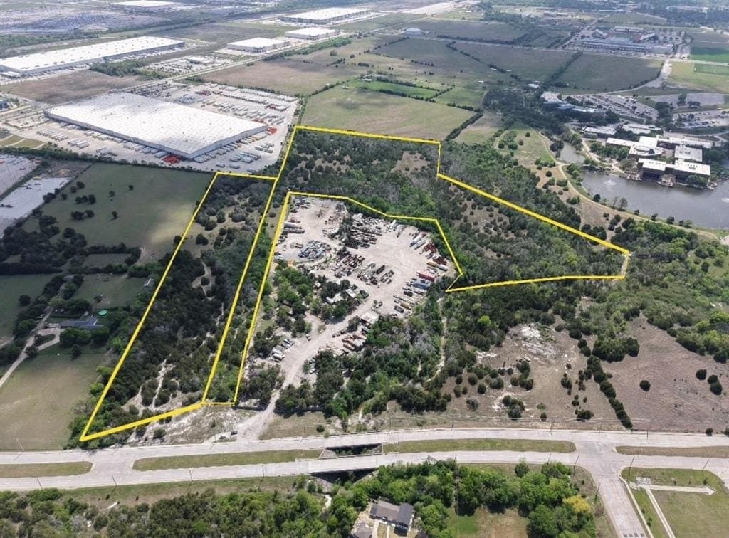 22.14 acres in Dallas County