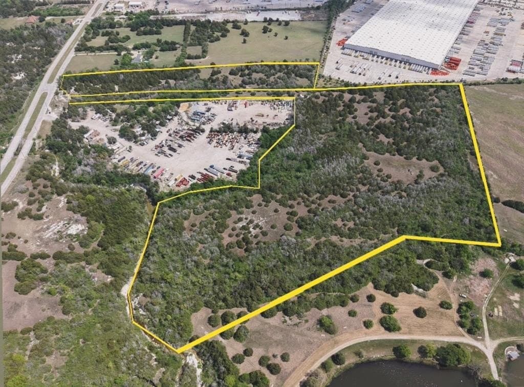 22.14 acres in Dallas County gallery image 2