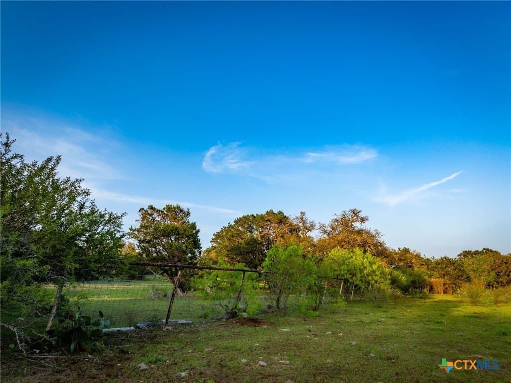 15.62 acres in Comal County - photo 7